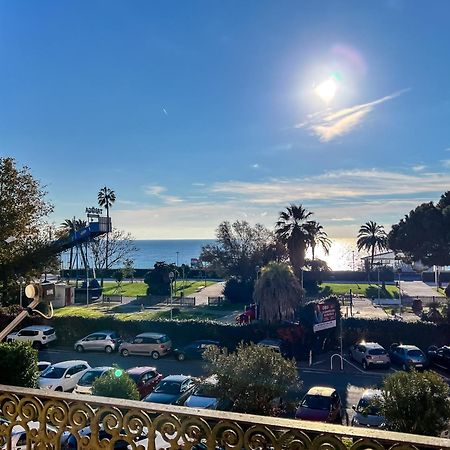 Wonderful House Apartment Savona Bagian luar foto