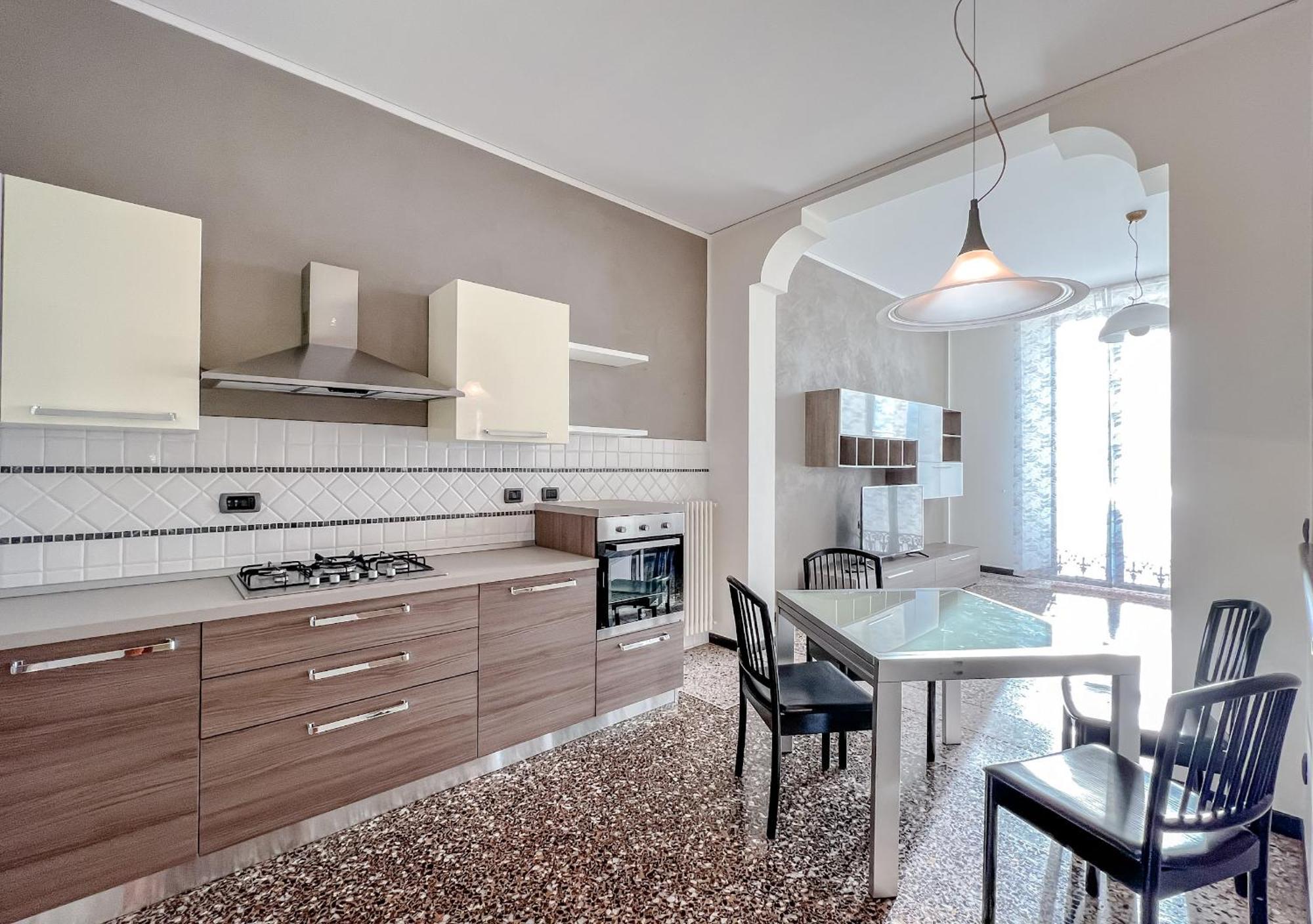 Wonderful House Apartment Savona Bagian luar foto